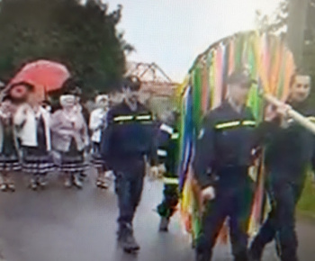 Aktuality / Stavanie mája 2019 - foto