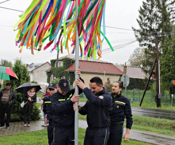Aktuality / Stavanie mája 2019 - foto