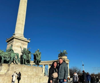 Vianočné trhy v Budapešťi Vianočné trhy v Budapešťi